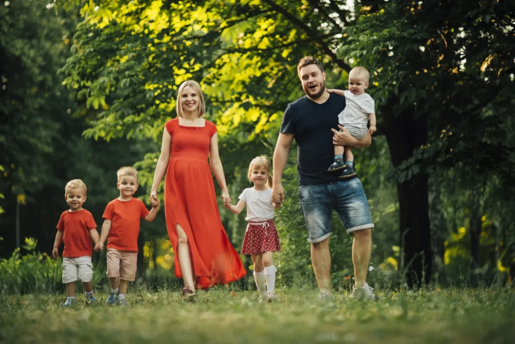 Prázdniny bez nudy: zahrada, cesty za dobrodružstvím i filmové večery